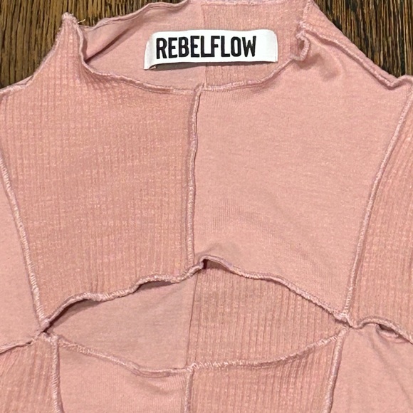 Rebelflow Pink Ribbed Cutout Tank Top - Picture 5 of 9